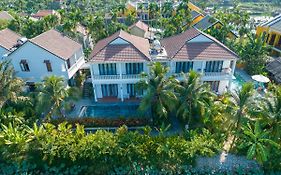Luna Villa